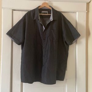 Black pattern shirt sleeve sport shirt